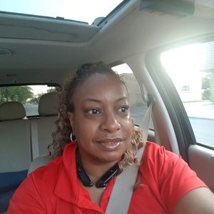 Meet your Posher, Adriane